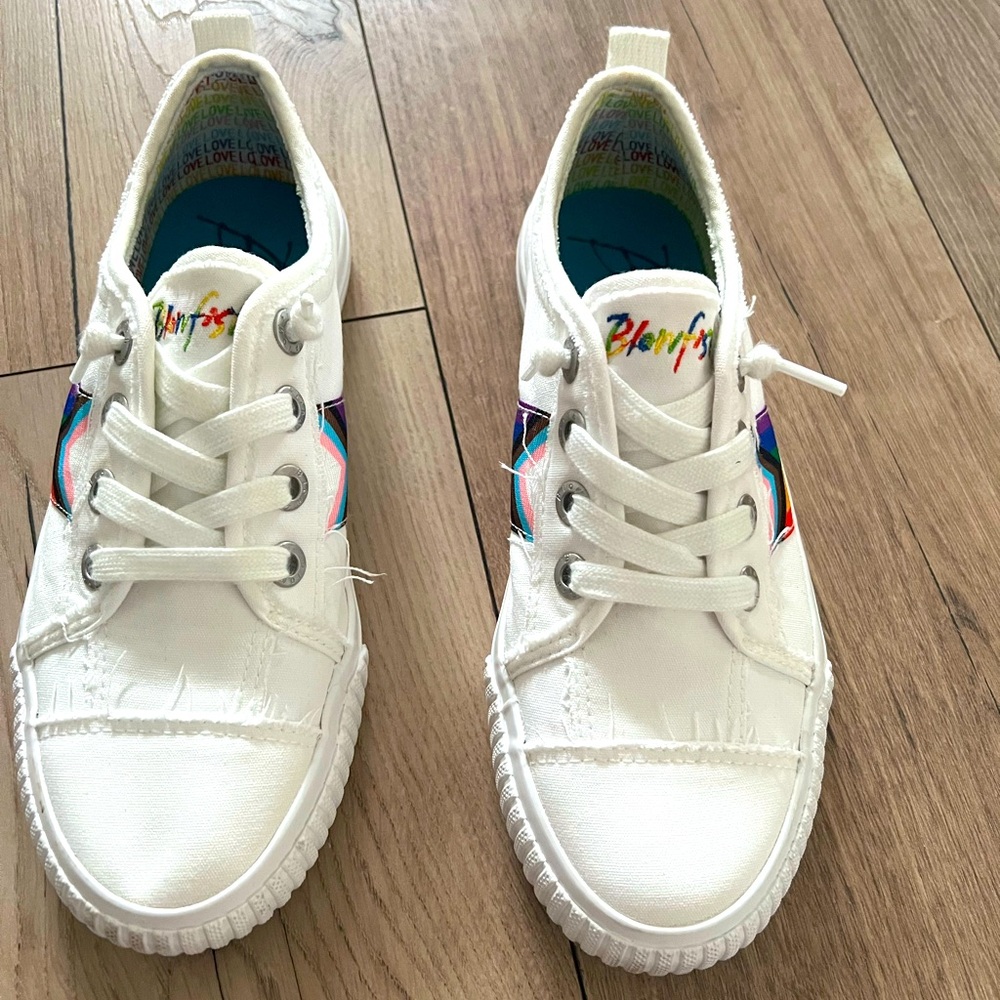 Women’s Blowfish Malibu Tennis Shoes Size 7.5 Sneakers